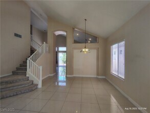 340 Tayman Park Ave in Las Vegas, NV - Building Photo - Building Photo