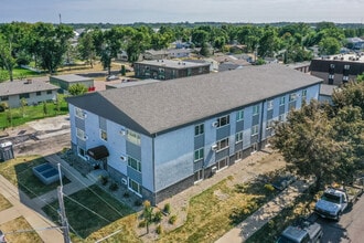 The Willows Apartments in Sioux Falls, SD - Building Photo - Building Photo