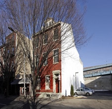 239 Race St in Philadelphia, PA - Foto de edificio - Building Photo