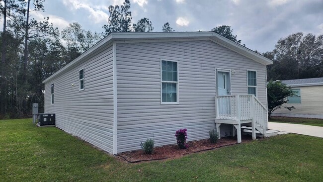 2908 Kingswood Cir in Brooksville, FL - Building Photo - Building Photo