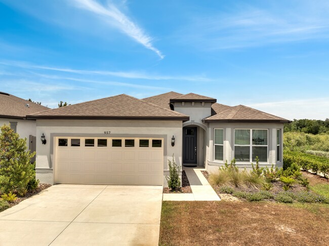 property at 957 Silverlake Blvd