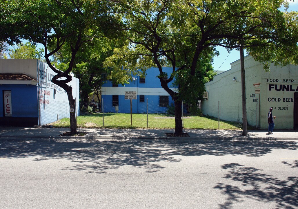 1447 NW 3rd Ave in Miami, FL - Building Photo
