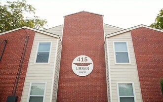 415 Fry St in Denton, TX - Building Photo