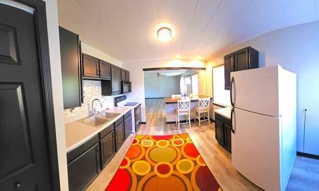 property at 1994 Rosewood Dr