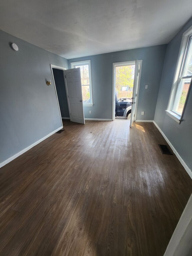 property at 611 Schaaf Pl