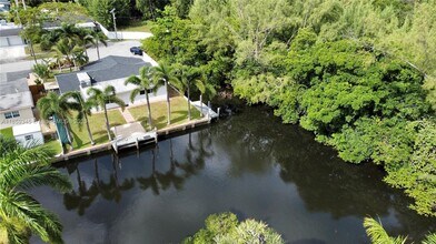 4500 SW 42nd Ter in Fort Lauderdale, FL - Foto de edificio - Building Photo