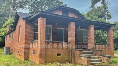 114 Chestnut St in Shelby, NC - Foto de edificio - Building Photo
