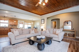 808 Sand St in Cave Springs, AR - Foto de edificio - Building Photo