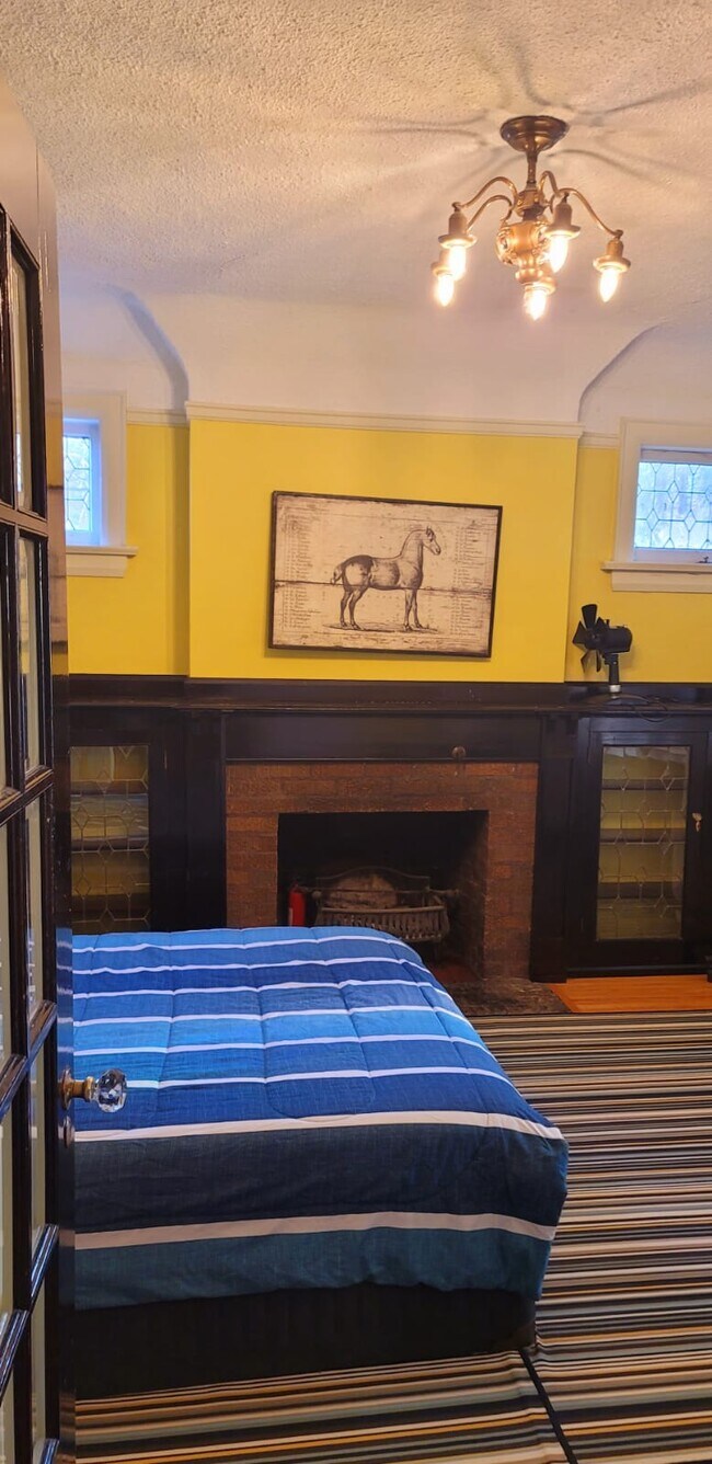 180 Eileen Av in Toronto, ON - Building Photo - Building Photo