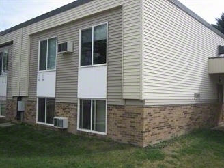 Fairlane Apartments in Huron, SD - Building Photo - Building Photo