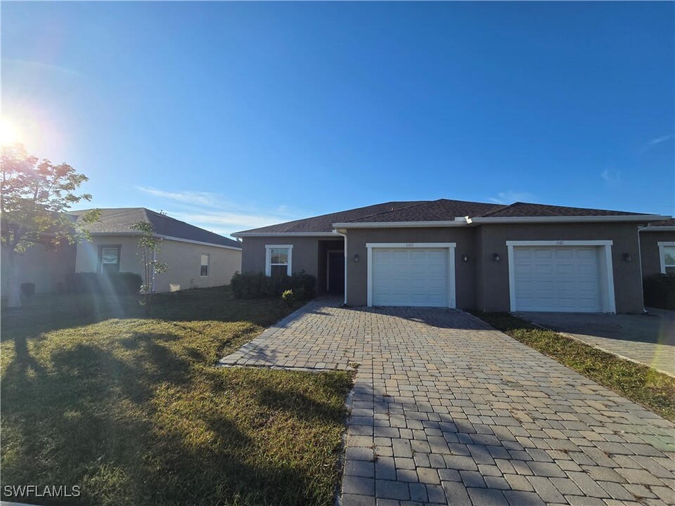 1410 Trafalgar Pkwy in Cape Coral, FL - Building Photo