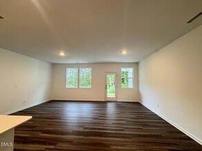 229 Lily Patch Ln in Smithfield, NC - Foto de edificio - Building Photo