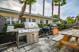 5901 Fairfield Ave S in St. Petersburg, FL - Building Photo