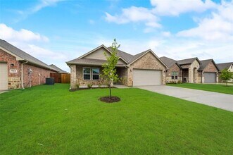 808 Hardaway Ln in Greenville, TX - Building Photo - Building Photo