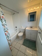 225 NW 8th St in Fort Lauderdale, FL - Foto de edificio - Building Photo