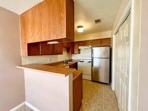 707 Ruth Ct in Navasota, TX - Building Photo - Building Photo