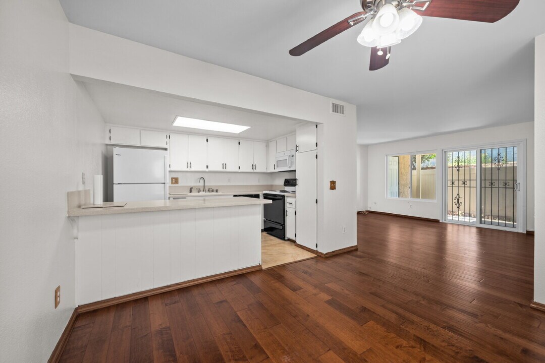 601 R Ave in National City, CA - Building Photo