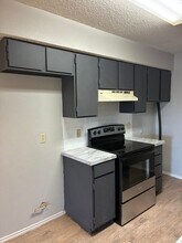 8204 Vernon Ave in Lubbock, TX - Building Photo - Building Photo