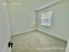 1013 NE 10th St in Cape Coral, FL - Building Photo - Building Photo