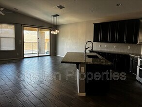 10326 E Corbin Ave in Mesa, AZ - Building Photo - Building Photo