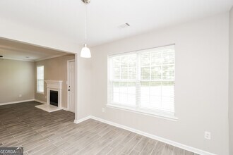 4666 Raven Wood Loop in Union City, GA - Building Photo - Building Photo