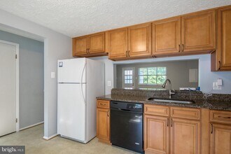 8334 Windfall Rd in Springfield, VA - Building Photo - Building Photo