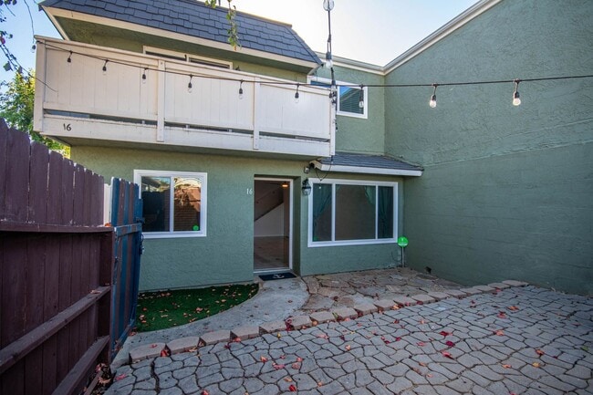 3700 Highland Dr in Carlsbad, CA - Building Photo - Building Photo