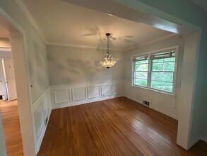1195 Gail Dr NE in Atlanta, GA - Foto de edificio - Building Photo