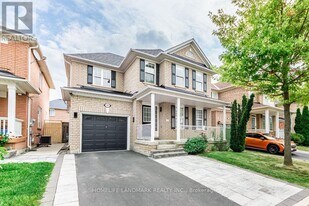 45 Redbud St in Markham, ON - Building Photo