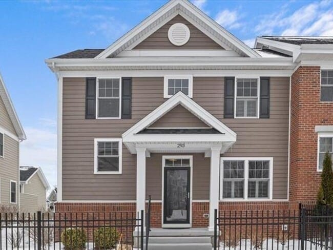 293 Zephyr Rd