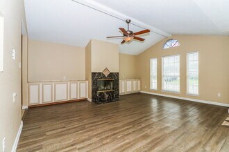 8145 Waterside Trail in Fort Worth, TX - Building Photo - Building Photo