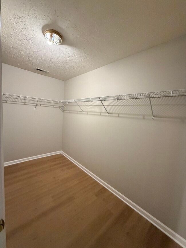 4919 Tuscany Ln in Indianapolis, IN - Building Photo - Building Photo