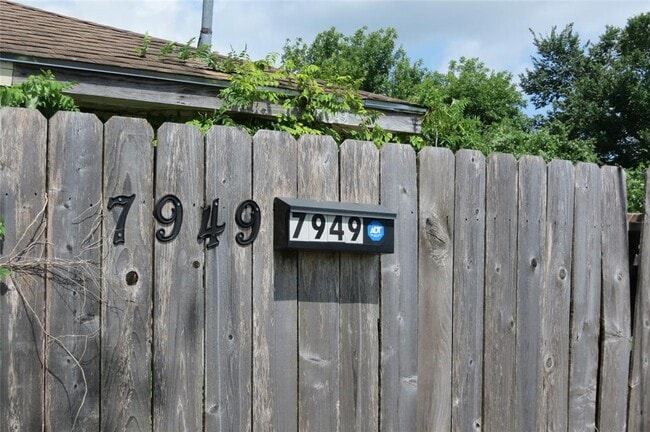 property at 7949 Lockwood Dr