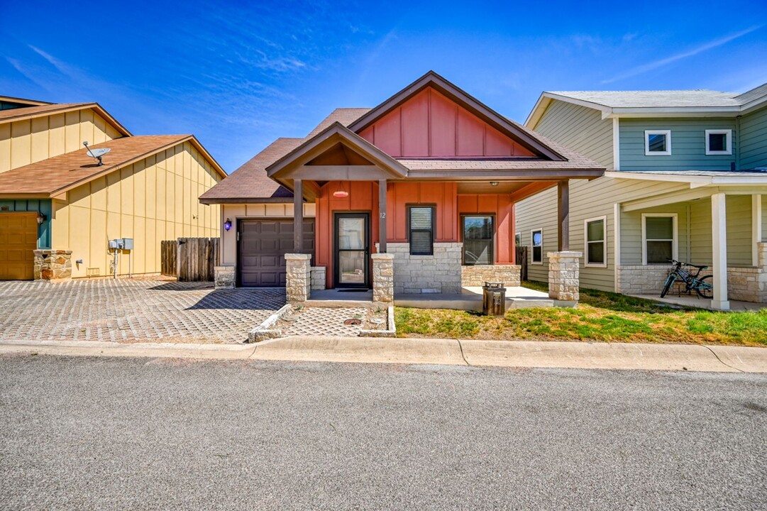 510 Mueller St in Fredericksburg, TX - Building Photo