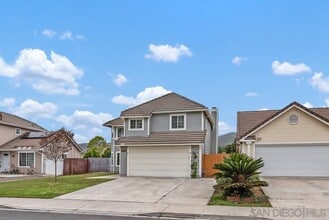 14060 Pebble Brook Ln in San Diego, CA - Building Photo - Building Photo