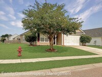 261 Emerald Isle Dr photo'
