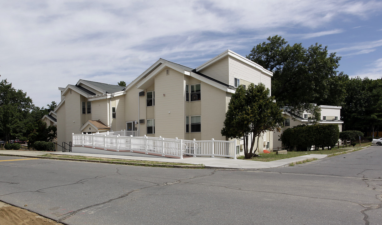 Riverside Village Apartments in Leominster, MA - Building Photo