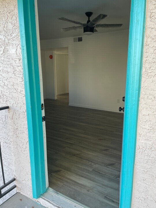 1725 E Cambridge Ave in Phoenix, AZ - Building Photo