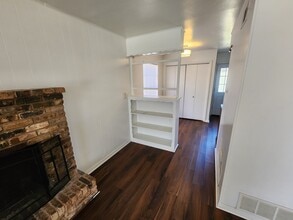 1901 W Shields Dr in Sherman, TX - Building Photo - Building Photo