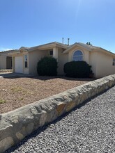 4057 Tierra Bronce Dr in El Paso, TX - Building Photo - Building Photo