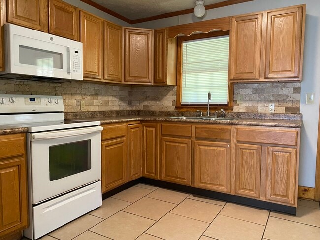 91 Edenwood Dr in Jackson, TN - Building Photo - Building Photo