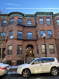 Saint Botolph St, Back bay-Prudential in Boston, MA - Building Photo - Building Photo