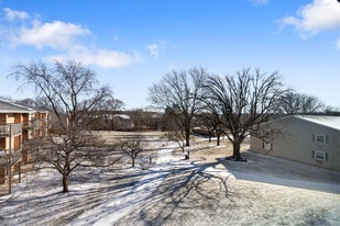 Springdale Apartments in Waukesha, WI - Building Photo