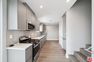 1223 Hayworth Ave in West Hollywood, CA - Building Photo - Building Photo