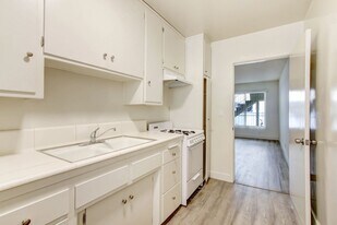 937 6th St in Santa Monica, CA - Building Photo