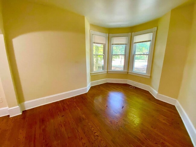 5009 Roland Ave in Baltimore, MD - Building Photo - Building Photo