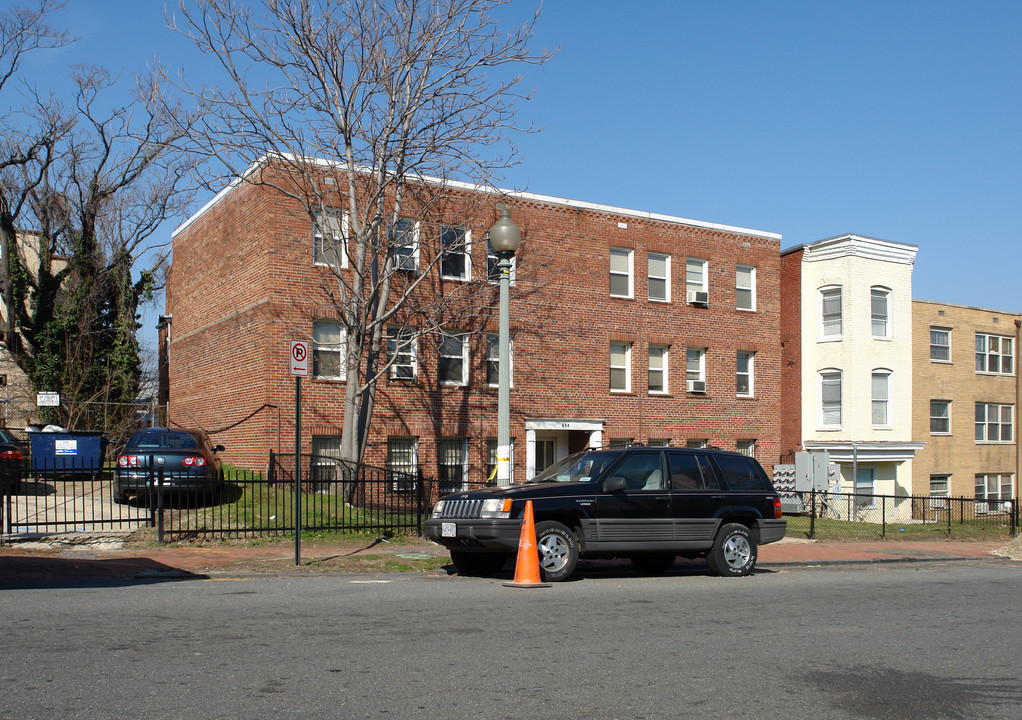 604 12th St NE in Washington, DC - Building Photo