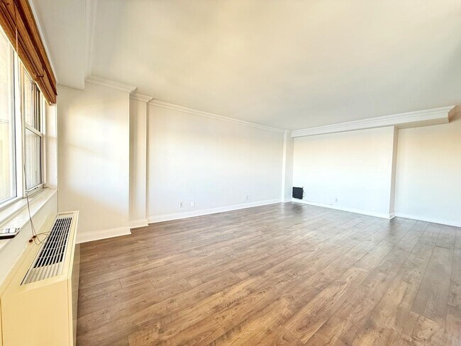 6600 JFK Blvd E in West New York, NJ - Building Photo - Building Photo