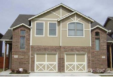 Parkview Villas in White Settlement, TX - Building Photo