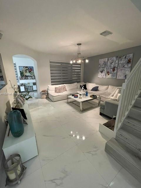8406 NW 108th Pl in Doral, FL - Building Photo - Building Photo